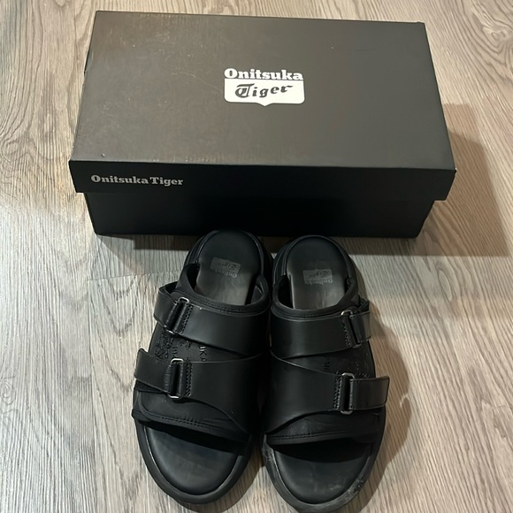 Onitsuka tiger black slides - Picture 1 of 6